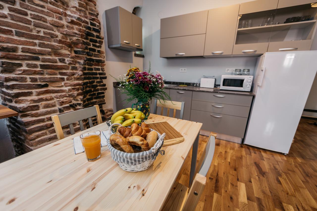 Yellowboot Aparthotel Nagyszeben Kültér fotó