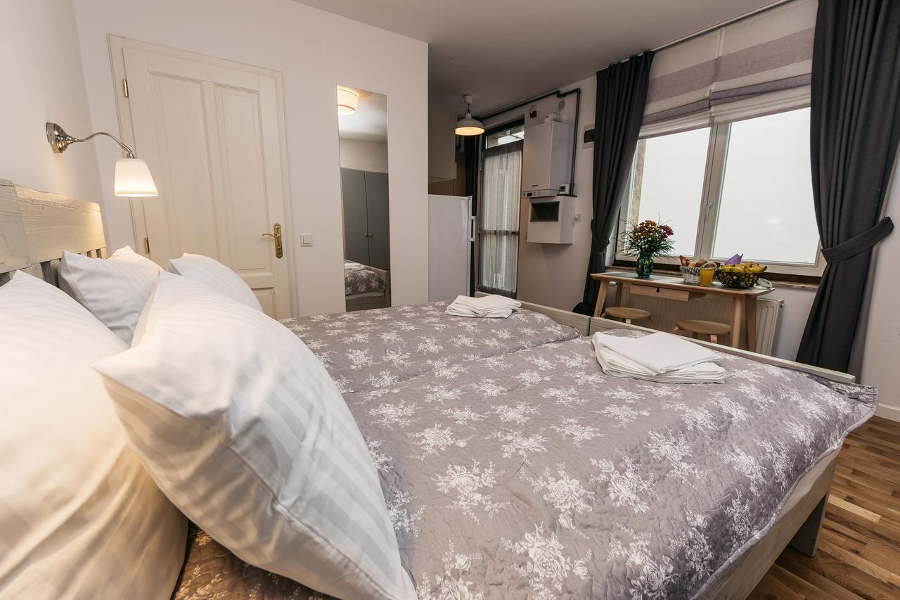 Yellowboot Aparthotel Nagyszeben Kültér fotó
