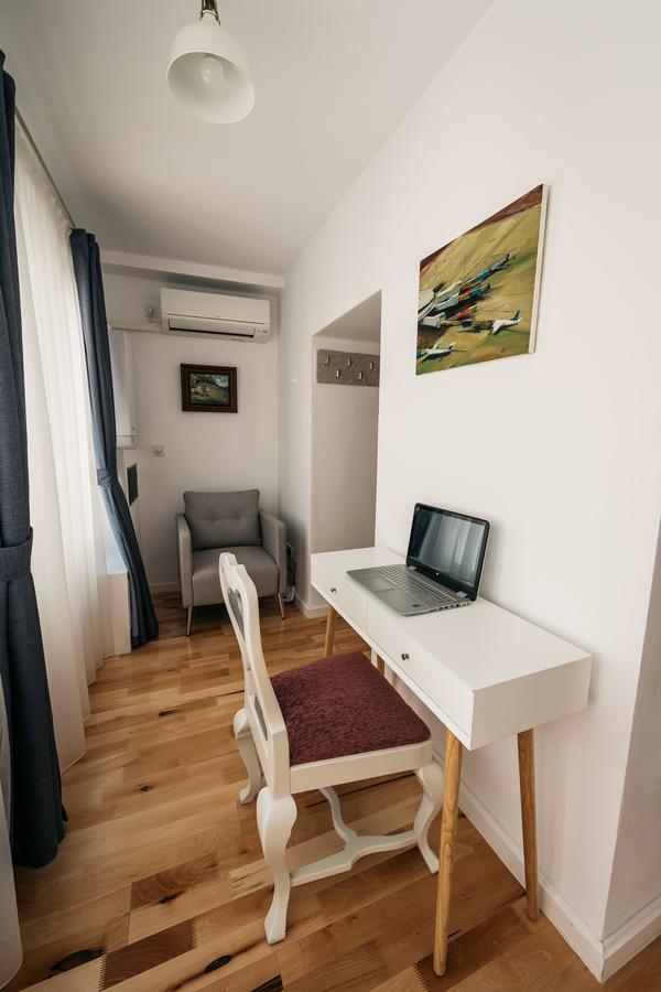 Yellowboot Aparthotel Nagyszeben Kültér fotó