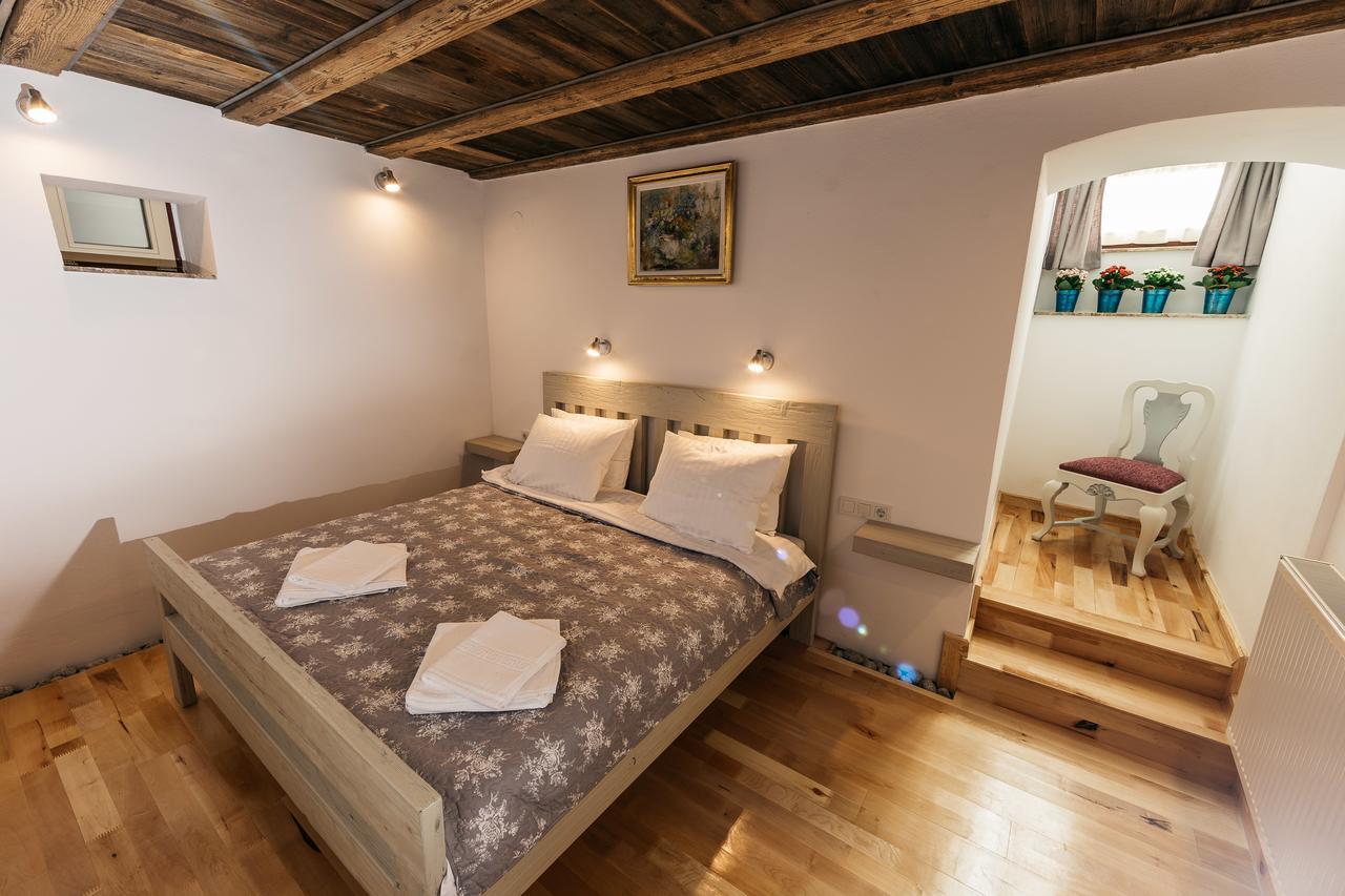 Yellowboot Aparthotel Nagyszeben Kültér fotó