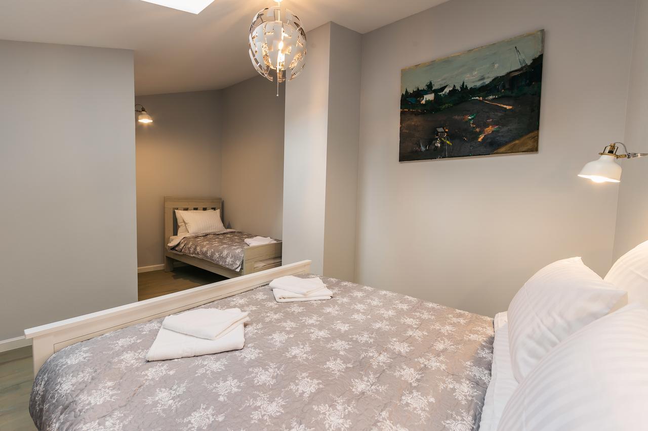 Yellowboot Aparthotel Nagyszeben Kültér fotó