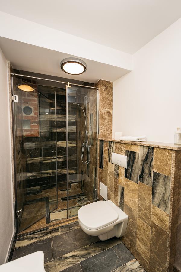 Yellowboot Aparthotel Nagyszeben Kültér fotó